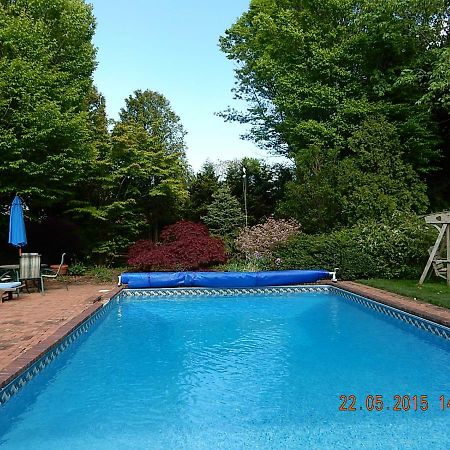 Bed and Breakfast A Butlers Manor Southampton Exteriér fotografie
